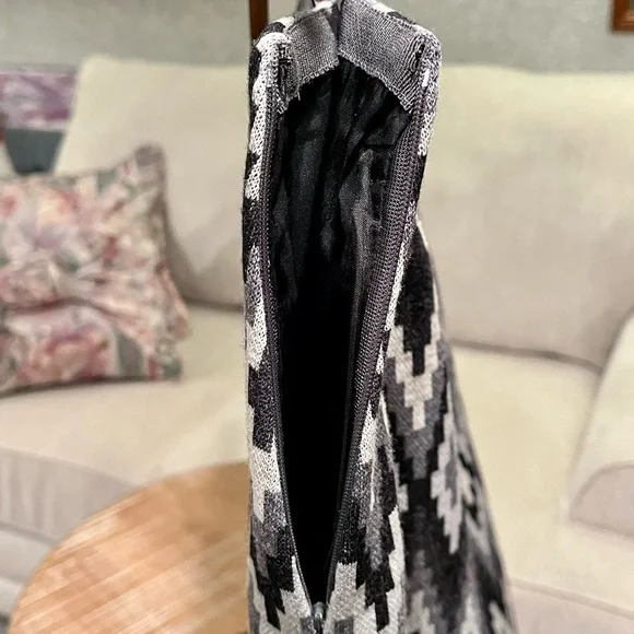 MICHAEL KORS Wool Skirt Y2K Aztec Southwestern Short Size 8 Saks Fifth Avenue - Picture 4 of 7